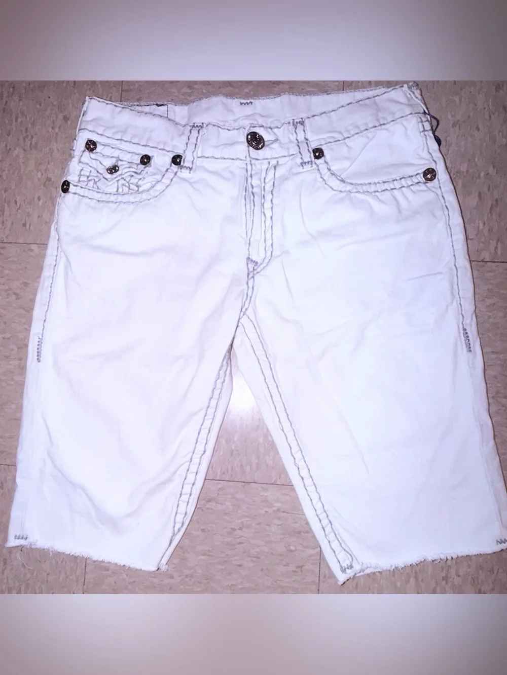 True Religion*Ultra Rare*Cutoffs w/Flaps & Big T Stitching in Boi White/Grey 36